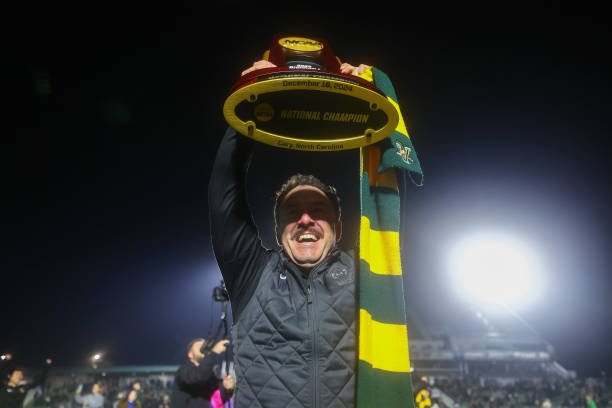 夺冠的坚实 夺冠的坚实